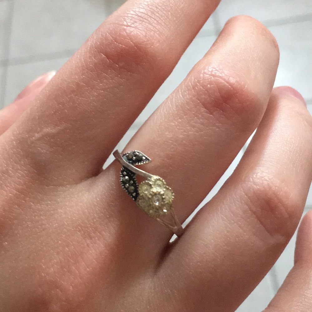 925 Flower Ring - image 8